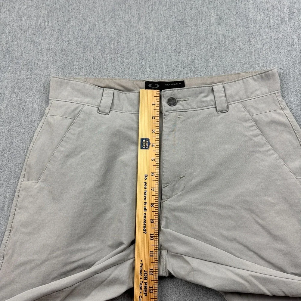 Oakley Shorts Mens 32 Gray Take Golf 12